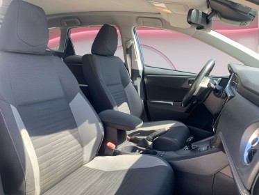 Toyota auris hybride 136h design - toit panoramique - caméra de recul - garantie 12 mois occasion simplicicar perpignan ...