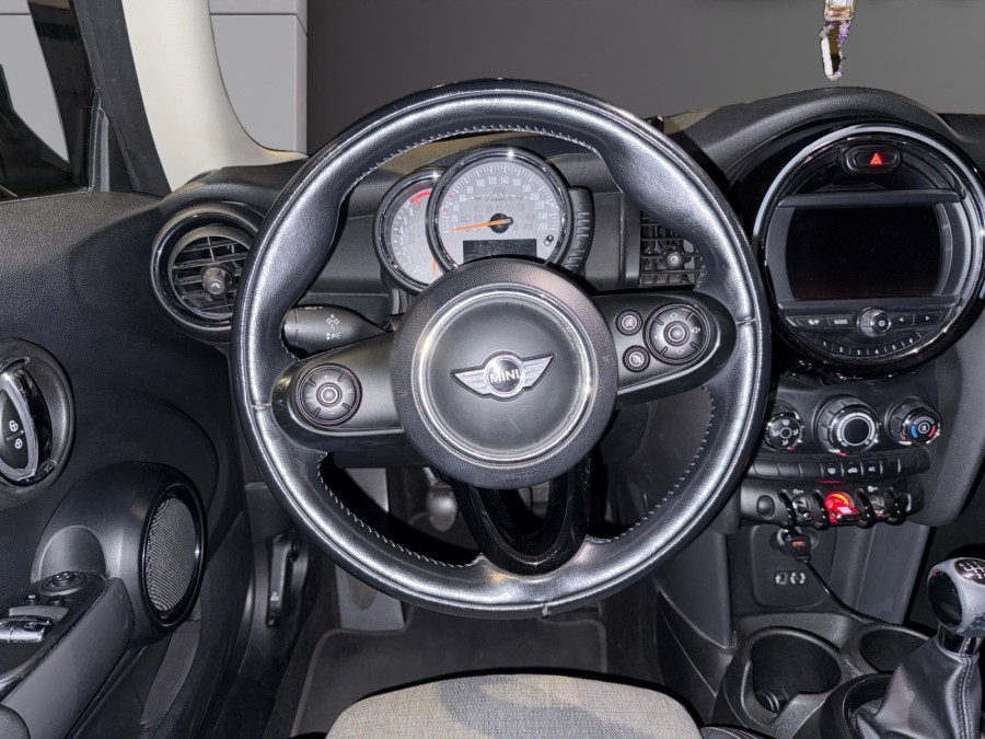 MINI d'occasion ONE ONE 102 de 2017 Cannes (06)﻿