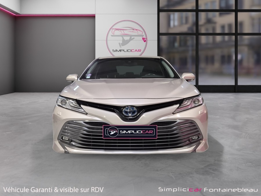 TOYOTA d'occasion CAMRY HYBRIDE 218 2WD DESIGN de 2019 Fontainebleau
