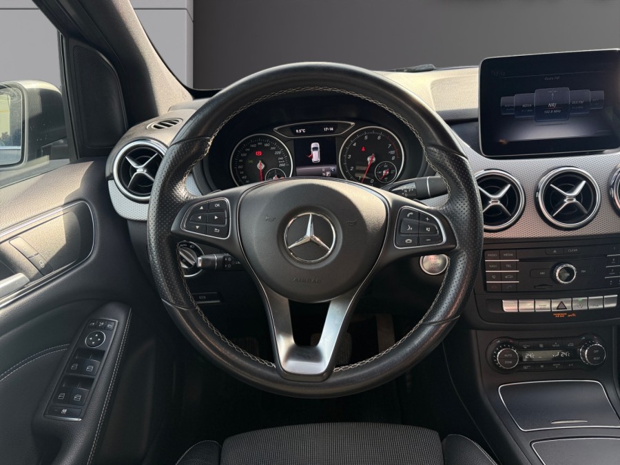 MERCEDES d'occasion CLASSE B B180 122 STARLIGHT EDITION de 2018