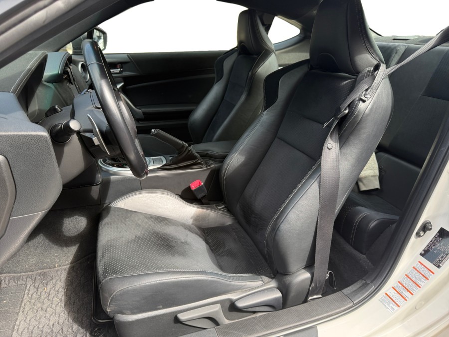 TOYOTA d'occasion GT86 2.0 200 CARBON EDITION BA de 2016 Les Sables