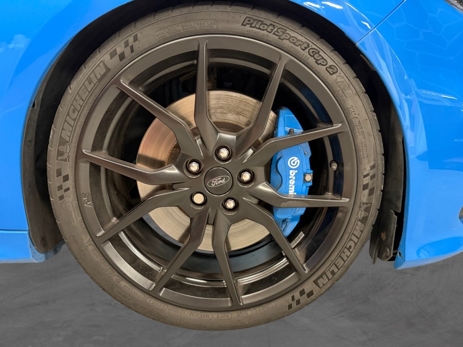 FORD d'occasion FOCUS 2.3 ECOBOOST 350 RS de 2016 Andrezieux (42)﻿