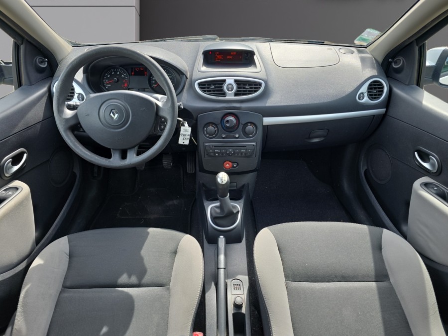 RENAULT d'occasion CLIO III RENAULT CLIO 3 ALIZEE 1.2 75 CH de 2011