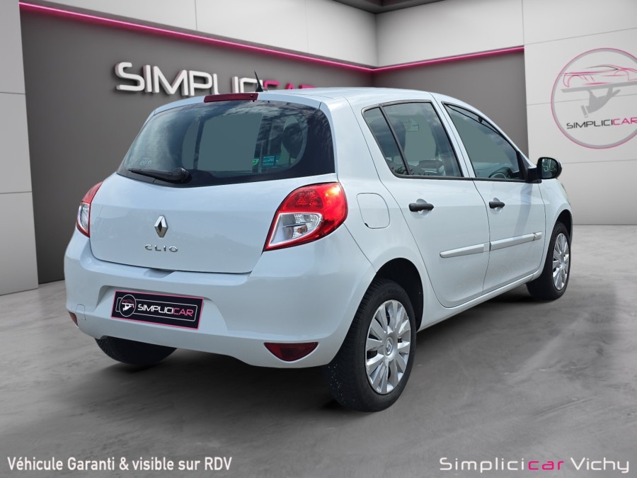RENAULT d'occasion CLIO III RENAULT CLIO 3 ALIZEE 1.2 75 CH de 2011