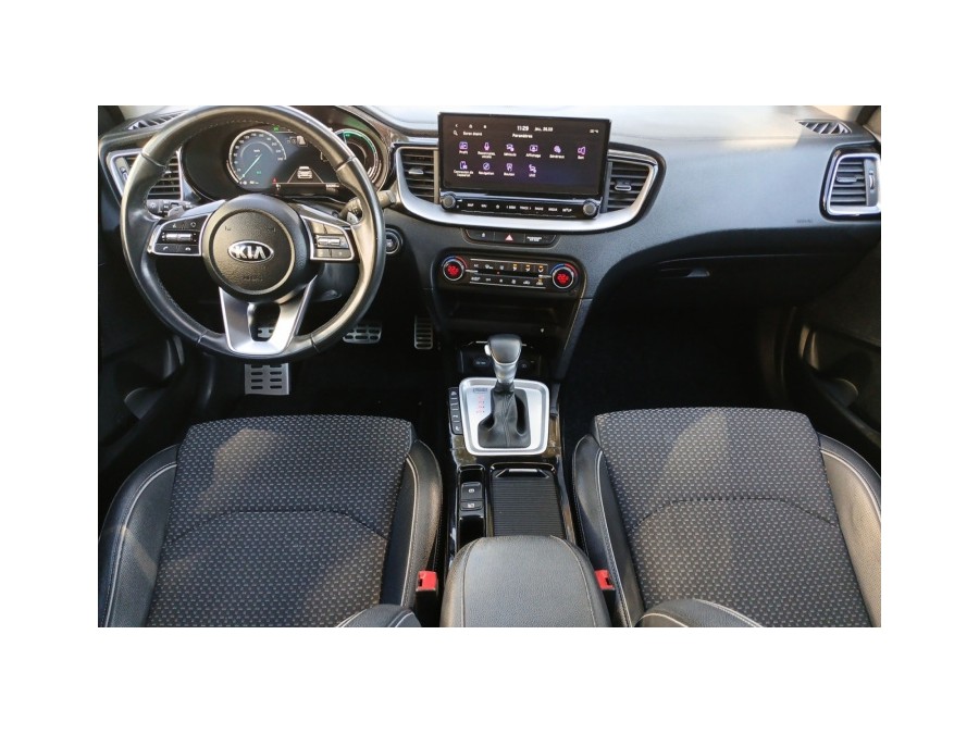 KIA d'occasion CEED XCEED 1.6 GDI 141 PHEV BLACK & WHITE EDITION de