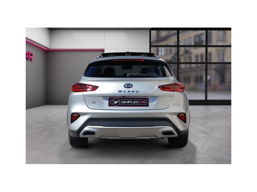 KIA d'occasion CEED XCEED 1.6 GDI 141 PHEV BLACK & WHITE EDITION de