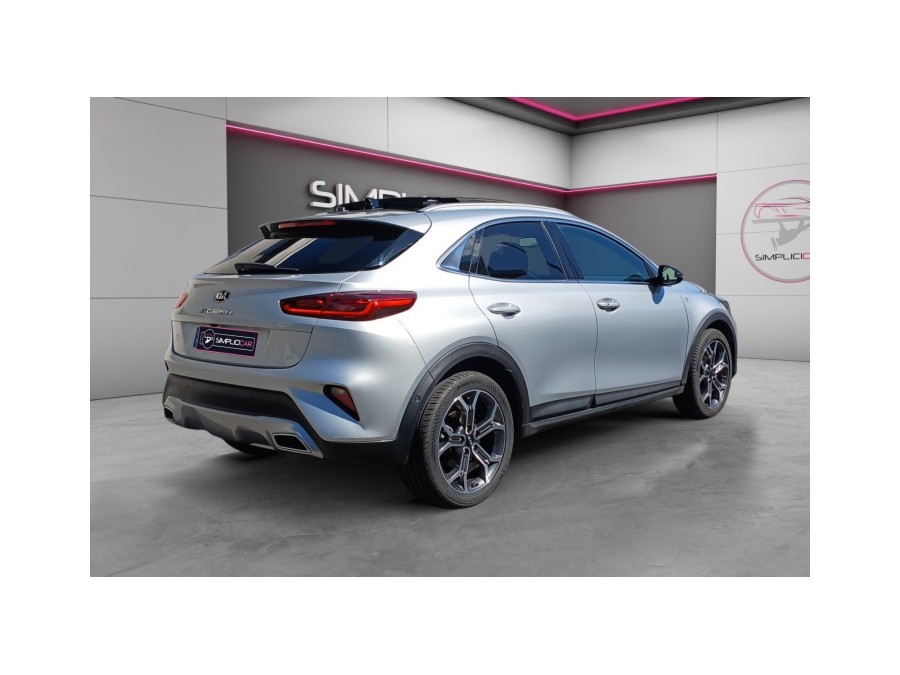 KIA d'occasion CEED XCEED 1.6 GDI 141 PHEV BLACK & WHITE EDITION de