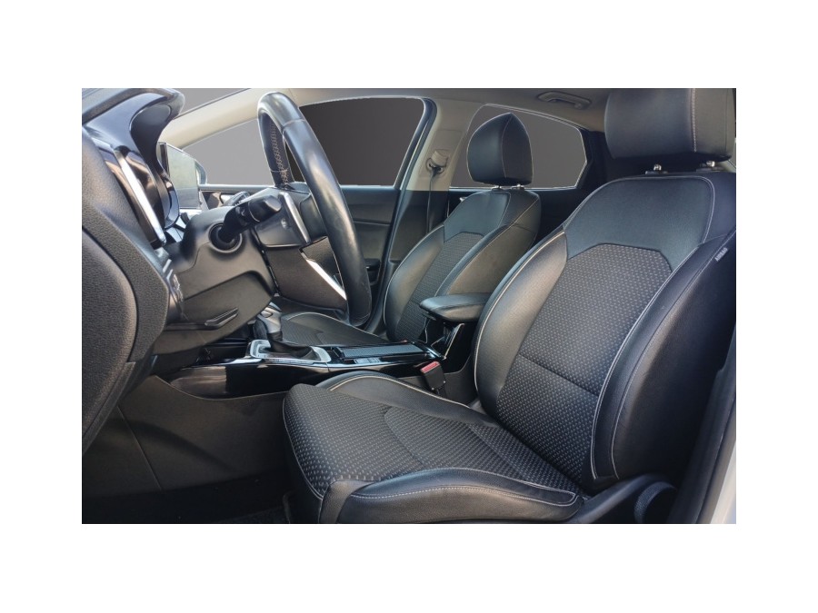KIA d'occasion CEED XCEED 1.6 GDI 141 PHEV BLACK & WHITE EDITION de