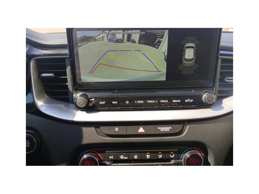 KIA d'occasion CEED XCEED 1.6 GDI 141 PHEV BLACK & WHITE EDITION de