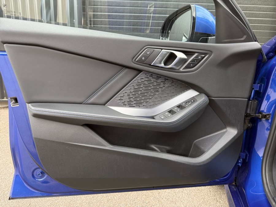 BMW d'occasion SERIE 1 120I 170 M SPORT DKG de 2025 Les Sables