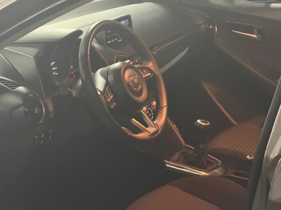 MAZDA d'occasion 2 BERLINE BICORPS TROIS OU CINQ PORTES 1.5