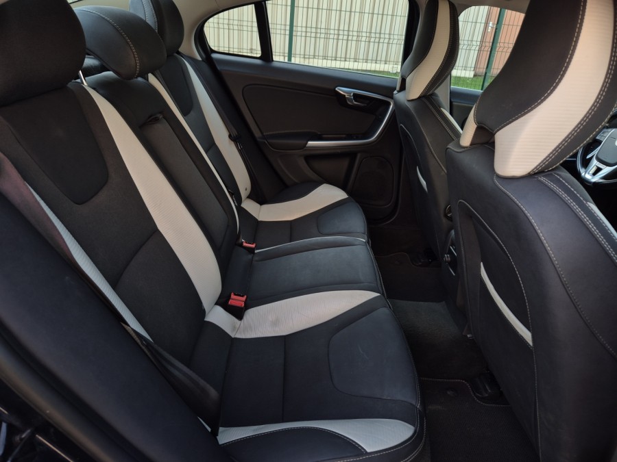 VOLVO d'occasion S60 1.6D 115 R-DESIGN de 2013 Arras (62)﻿