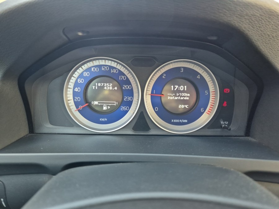 VOLVO d'occasion S60 1.6D 115 R-DESIGN de 2013 Arras (62)﻿