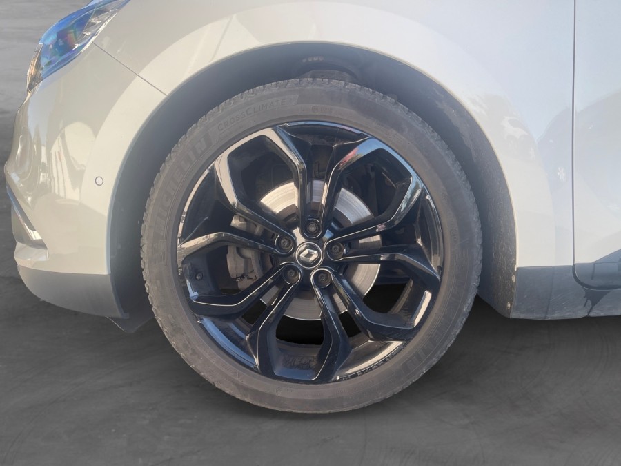 RENAULT d'occasion SCENIC 1.3 TCE 140 BLACK EDITION EDC de 2019