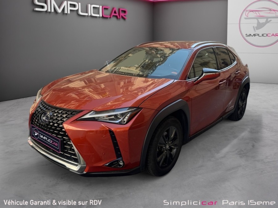 LEXUS d'occasion UX 250H 4WD PACK de 2019 Paris 15 (75)﻿