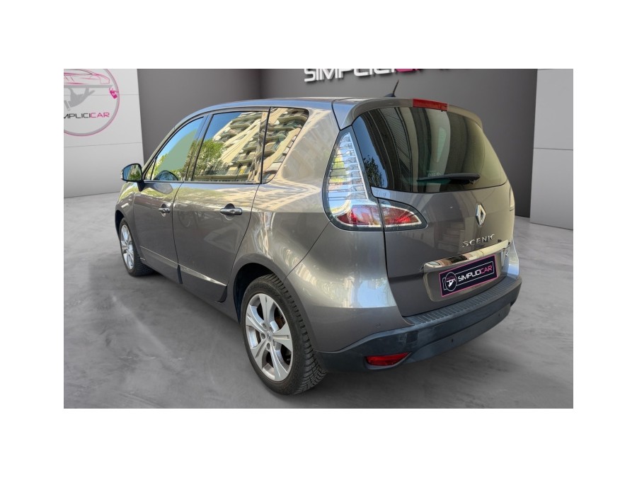 RENAULT d'occasion SCENIC 1.5 DCI 110 DYNAMIQUE EDC BOSE de 2012 Le