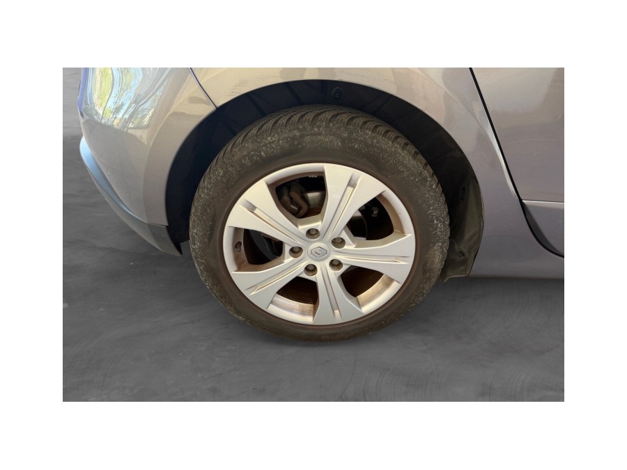 RENAULT d'occasion SCENIC 1.5 DCI 110 DYNAMIQUE EDC BOSE de 2012 Le