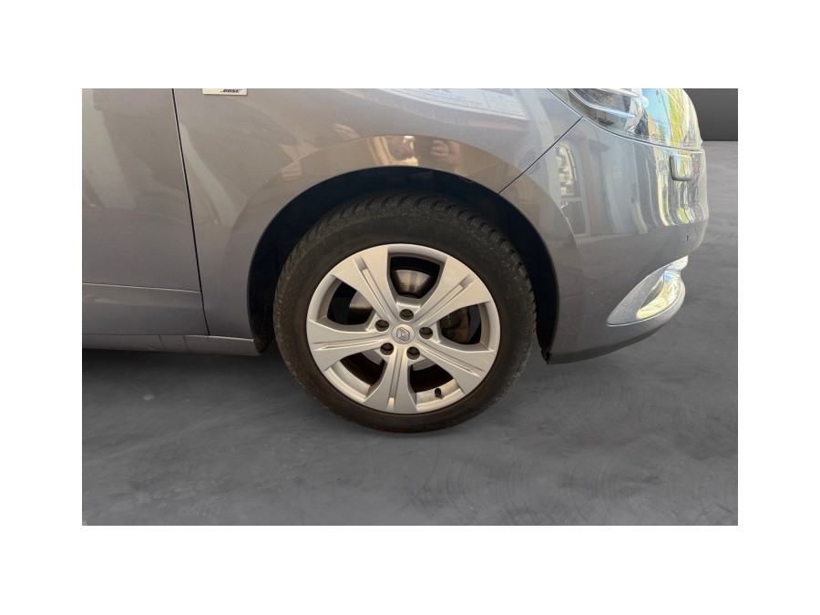 RENAULT d'occasion SCENIC 1.5 DCI 110 DYNAMIQUE EDC BOSE de 2012 Le