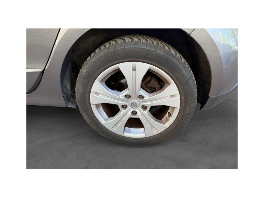 RENAULT d'occasion SCENIC 1.5 DCI 110 DYNAMIQUE EDC BOSE de 2012 Le