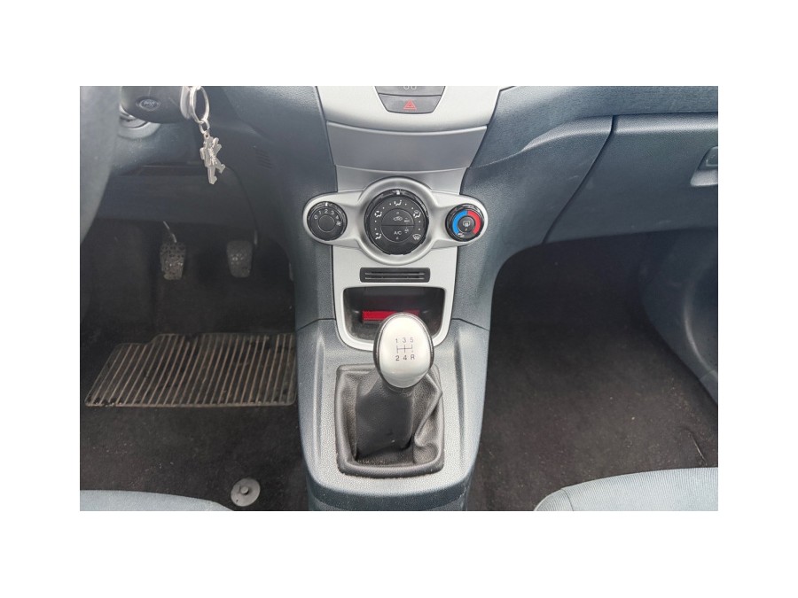 FORD d'occasion FIESTA FIESTA de 2011 Vernon (27)﻿