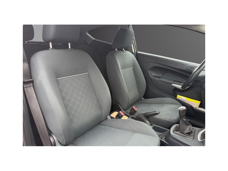 FORD d'occasion FIESTA FIESTA de 2011 Vernon (27)﻿