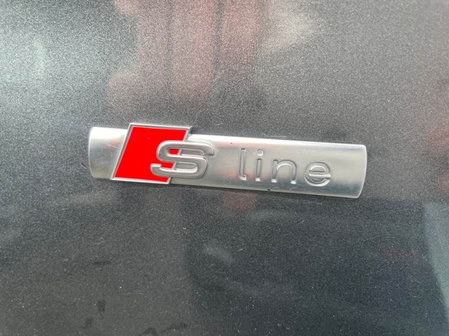 AUDI d'occasion A3 2.0 TDI 150 ch S LINE de 2016 Royan (17)﻿