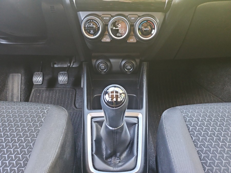 SUZUKI d'occasion SWIFT 1.2 DUALJET HYBRID PRIVILEGE PH2 de 2023