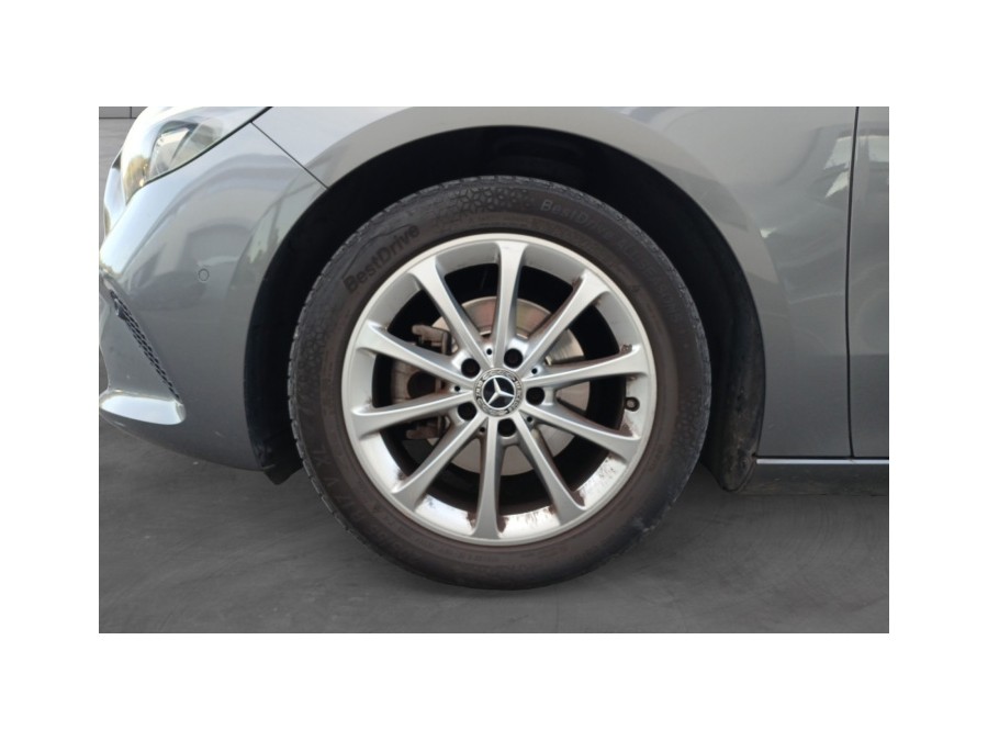 MERCEDES d'occasion CLASSE B MERCEDES CLASSE 180 PROGRESSIVE LINE