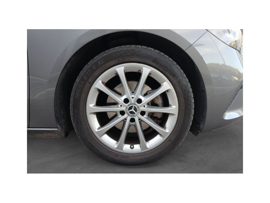 MERCEDES d'occasion CLASSE B MERCEDES CLASSE 180 PROGRESSIVE LINE