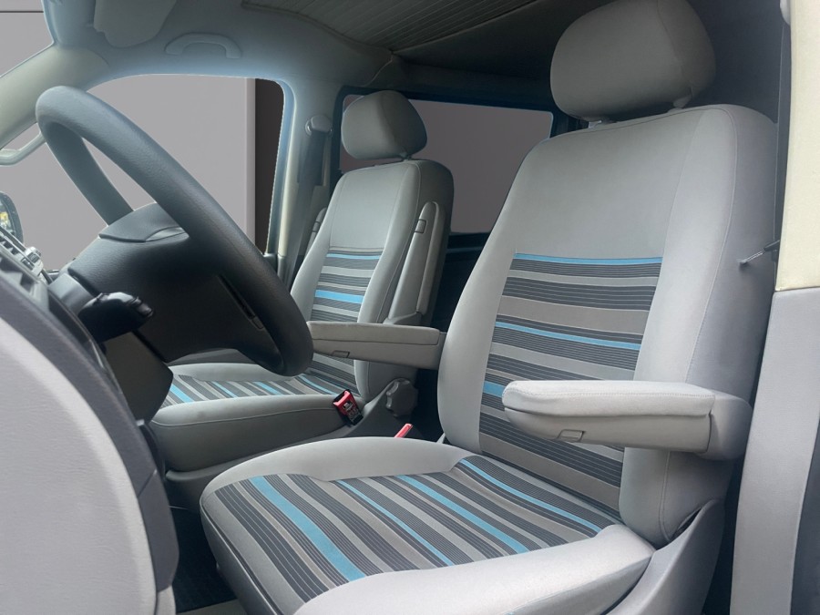VOLKSWAGEN d'occasion TRANSPORTER T5 MULTIVAN California Beach 2.0