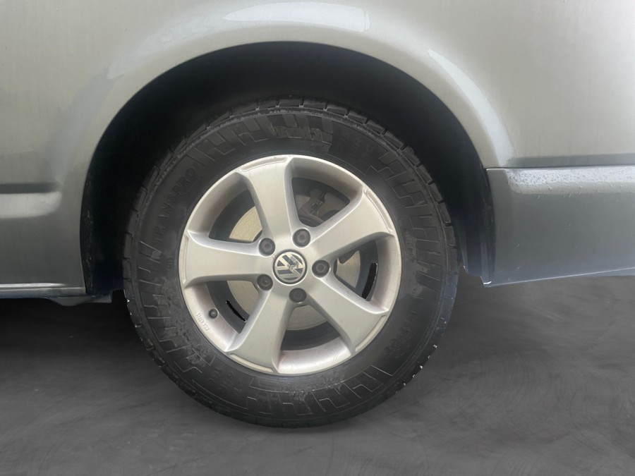 VOLKSWAGEN d'occasion TRANSPORTER T5 MULTIVAN California Beach 2.0