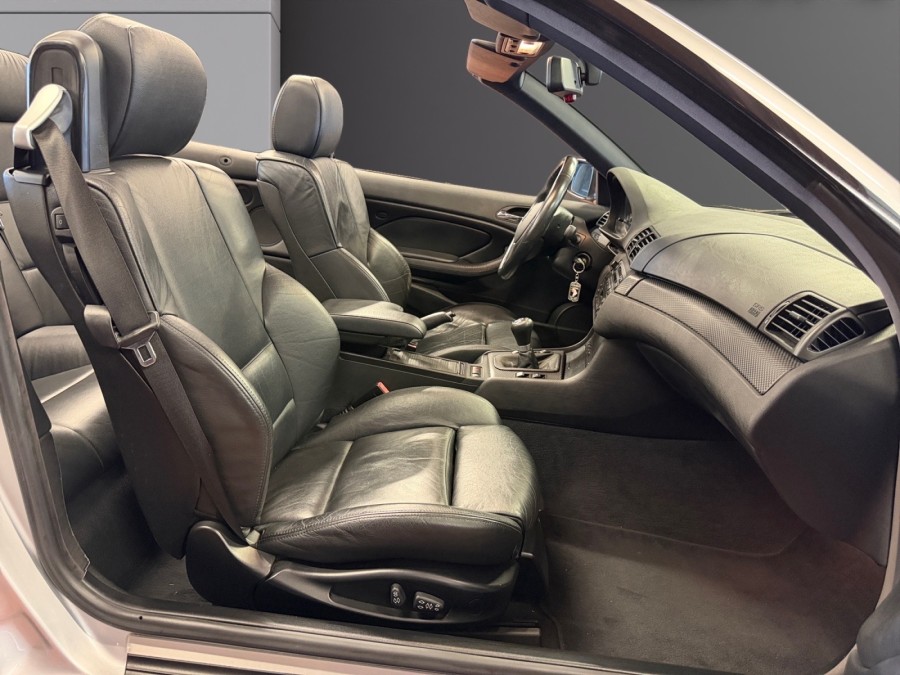 BMW d'occasion 320 CI de 2003 Saint Nazaire (44)﻿