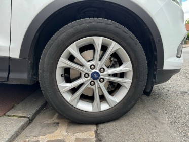 Ford kuga 1.5 tdci 120 ss 4x2 bvm6 titanium occasion le raincy (93) simplicicar simplicibike france