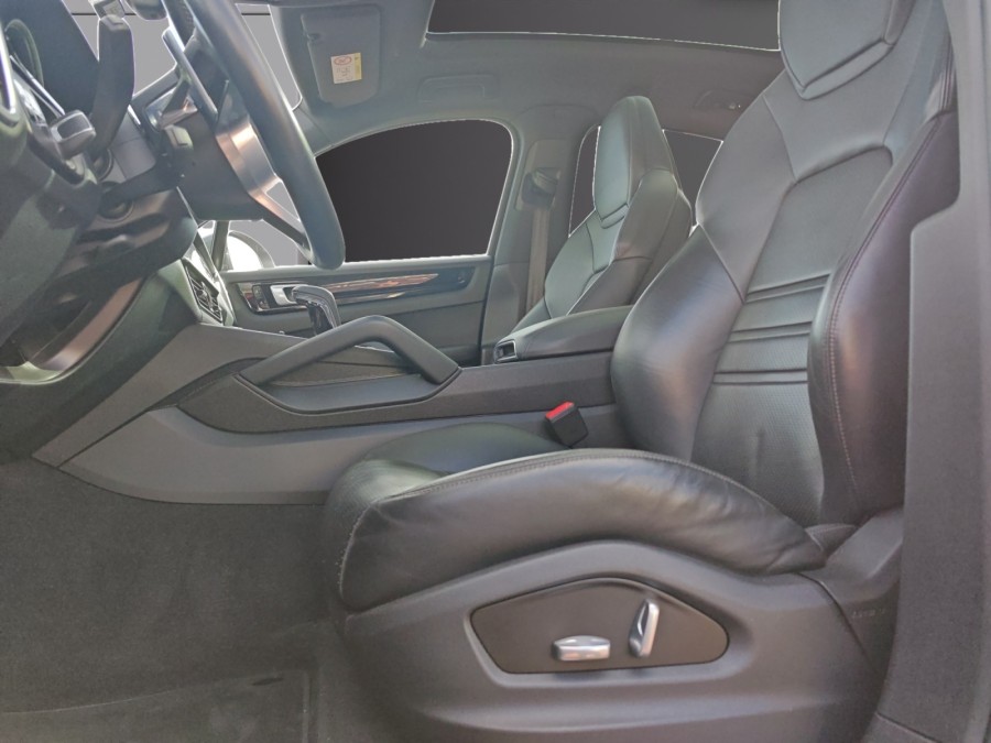 PORSCHE d'occasion CAYENNE 3.0 V6 E-HYBRID COUPE PLATINIUM EDITION de