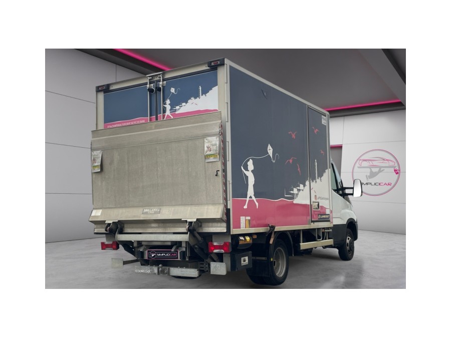 IVECO d'occasion DAILY 35S15 3.0 150 de 2018 Royan (17)﻿