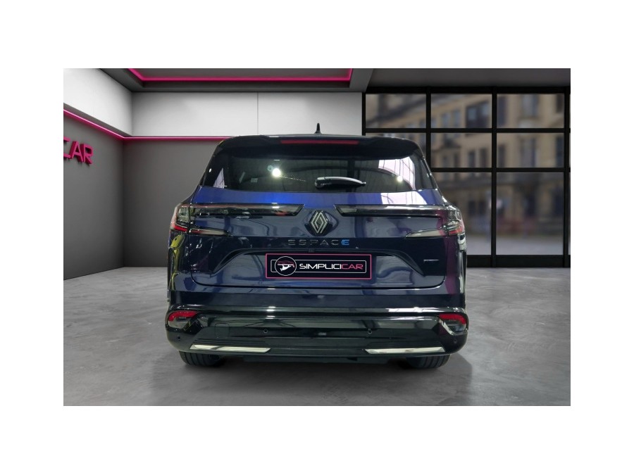 RENAULT d'occasion ESPACE 1.2 E-TECH 200 ESPRIT ALPINE de 2024 Lyon