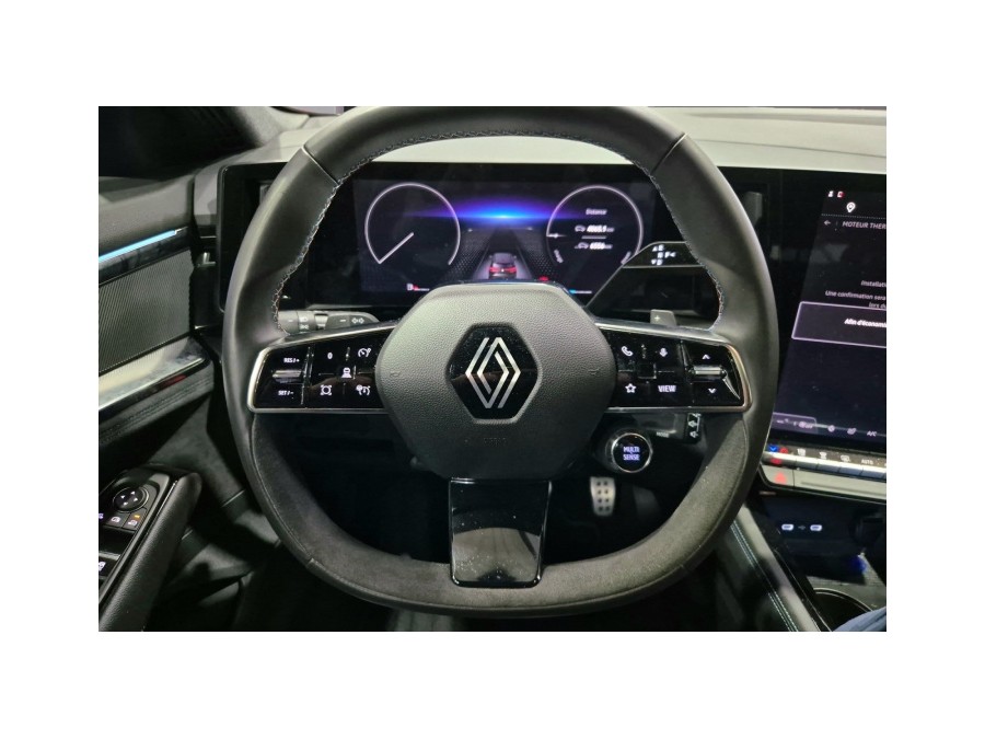 RENAULT d'occasion ESPACE 1.2 E-TECH 200 ESPRIT ALPINE de 2024 Lyon