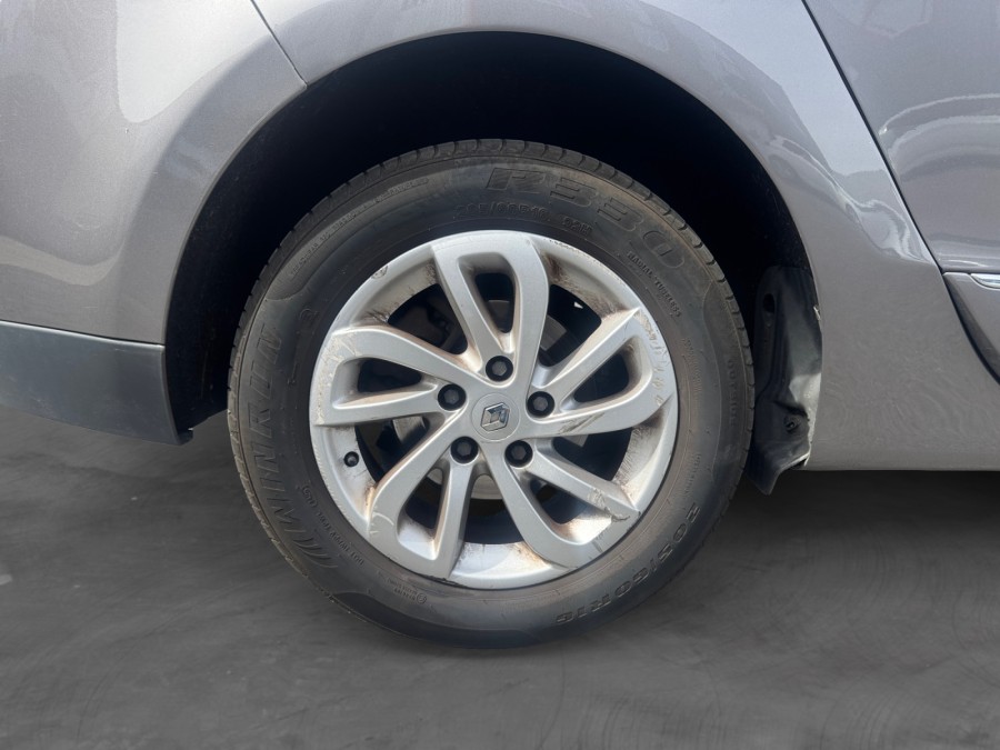 RENAULT d'occasion SCENIC GRAND 1.5 DCI 110 LIFE 7P de 2012 Méry Sur