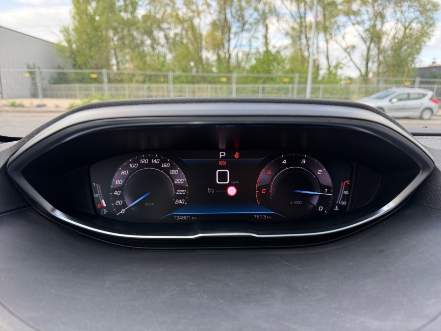 PEUGEOT d'occasion 5008 1.5 BLUE HDI 130 ALLURE PACK EAT PH2 de 2023