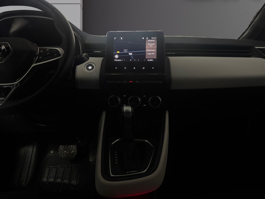 RENAULT d'occasion CLIO 1.6 E-TECH 140 LIMITED de 2021 Pau (64)﻿