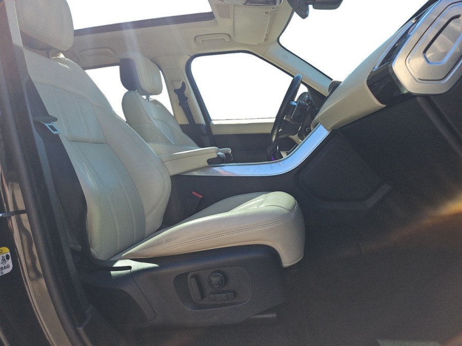 LAND ROVER d'occasion RANGE P400E PLUG-IN HYBRIDE SE de 2019 Orgeval