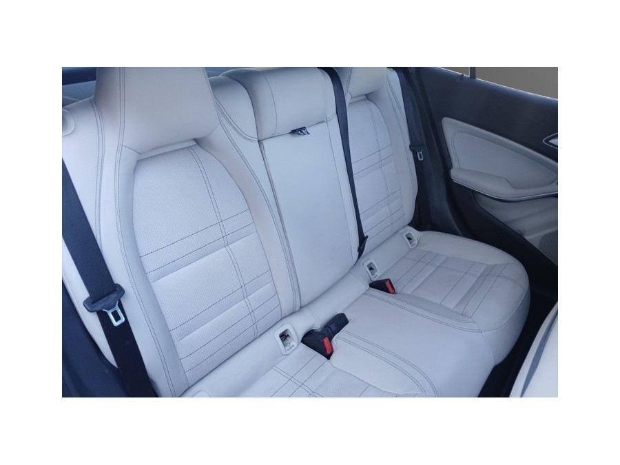 MERCEDES d'occasion CLASSE GLA GLA 220 CDI BUSINESS EXECUTIVE 4MATIC