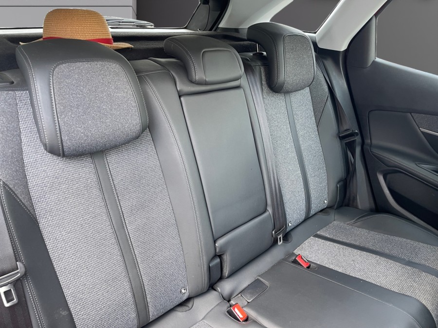 PEUGEOT d'occasion 3008 1.2 PURE TECH 130 ALLURE EAT8 PH2 de 2019