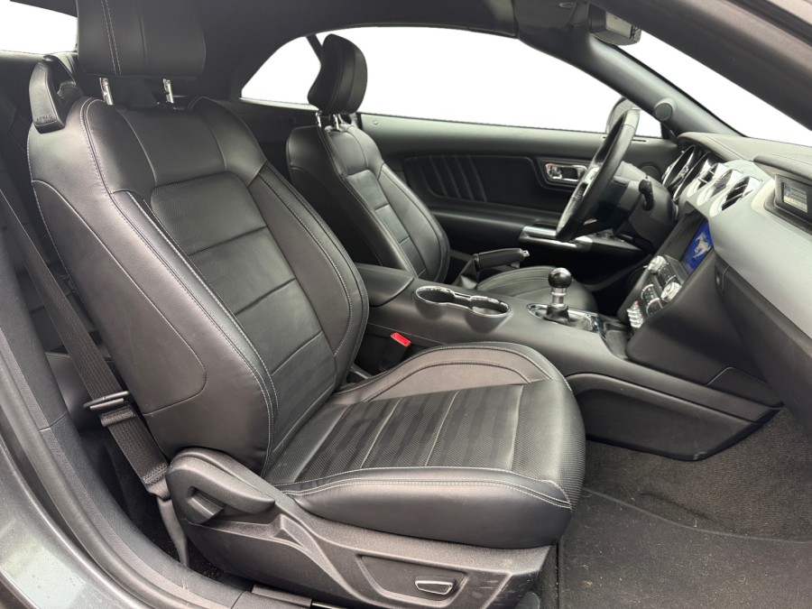 FORD d'occasion MUSTANG 2.3 ECOBOOST CONVERTIBLE de 2017 Les Sables