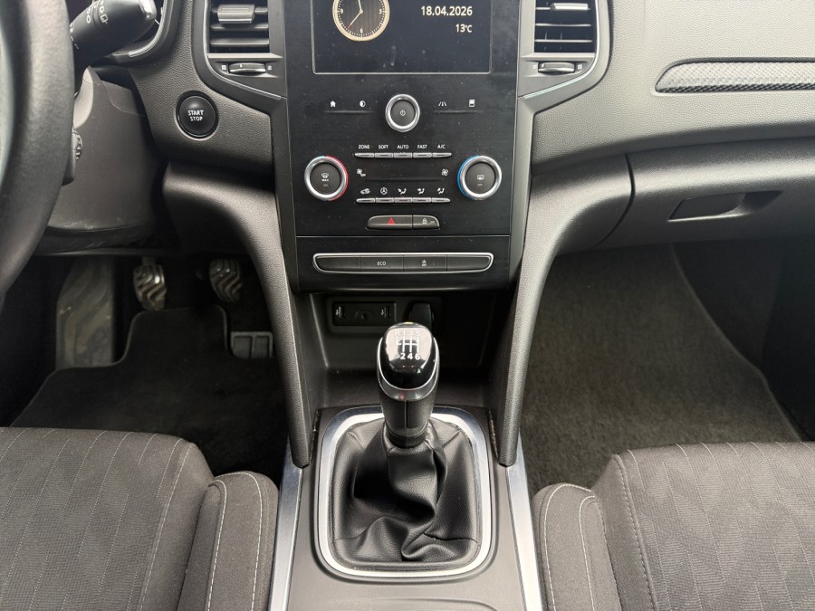 RENAULT d'occasion MEGANE 1.5 BLUE DCI 115 ZEN de 2020 Saint Omer