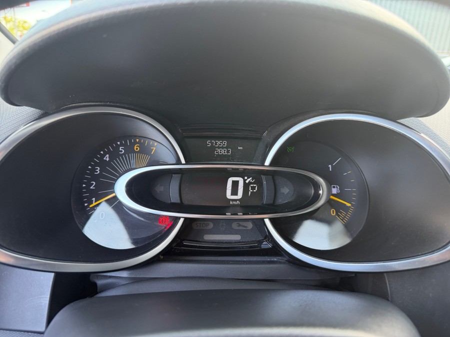 RENAULT d'occasion CLIO TCE 120 INITIALE PARIS EDC de 2015 Beaune