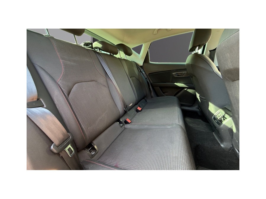 SEAT d'occasion LEON FR de 2019 La Ciotat (13)﻿