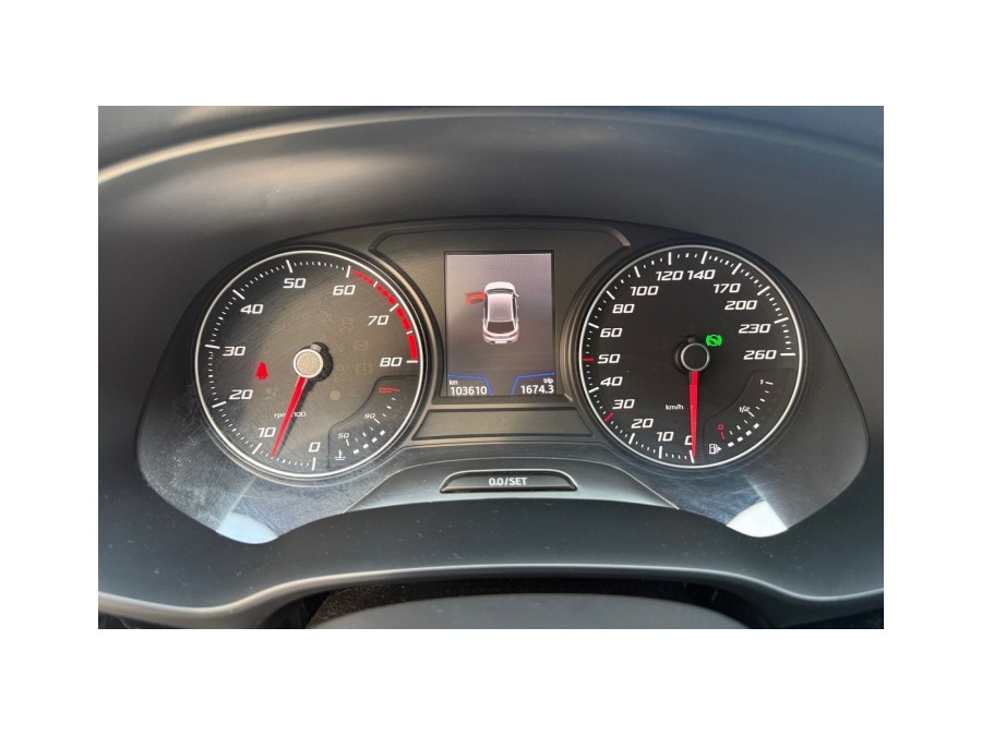 SEAT d'occasion LEON FR de 2019 La Ciotat (13)﻿