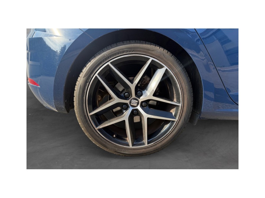 SEAT d'occasion LEON FR de 2019 La Ciotat (13)﻿