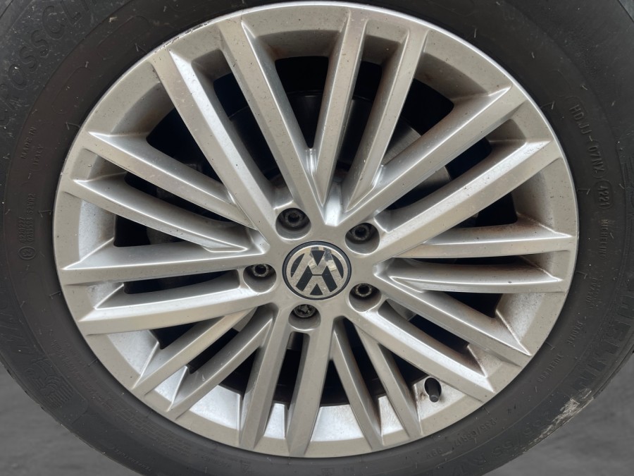 VOLKSWAGEN d'occasion TIGUAN 1.5 TSI 130 4X2 PH2 de 2015 Lyon Nord